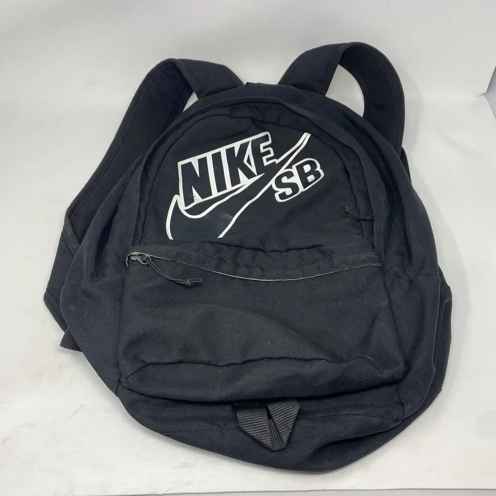 Nike SB Piedmont Black and White Backpack Skateboarding School Zipper Pockets